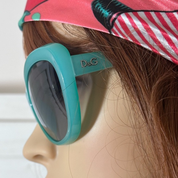 Preloved Authentic Dolce & Gabbana 8083 Turquoise/Gray Gradient Sunglass… - Picture 5 of 17